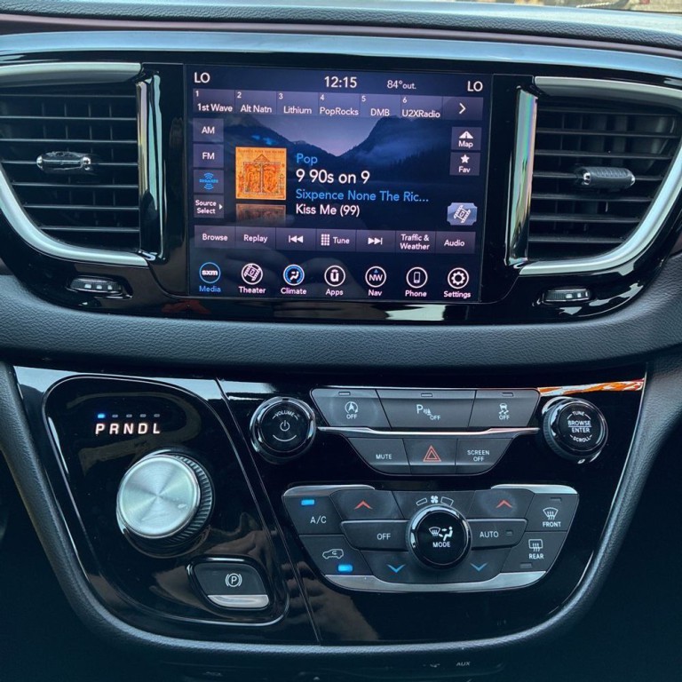 2020 Chrysler Pacifica Image 13
