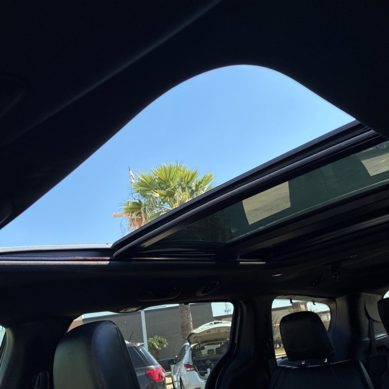 2020 Chrysler Pacifica Image 15