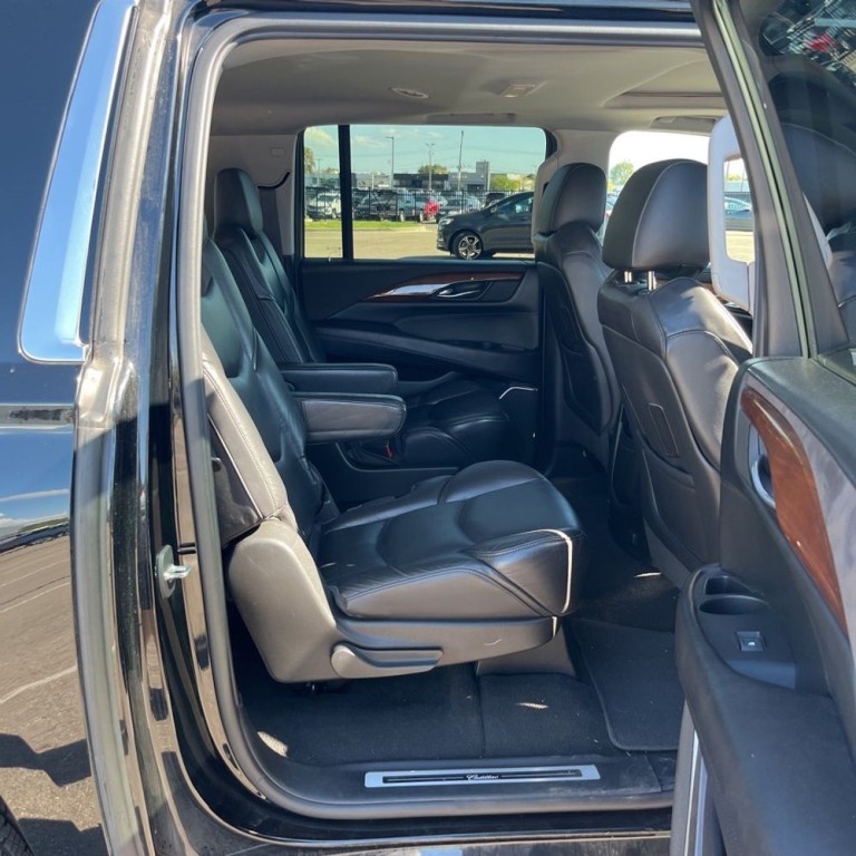 2019 Cadillac Escalade Image 14