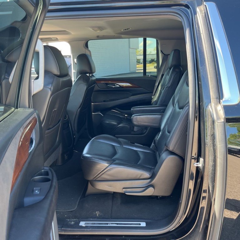2019 Cadillac Escalade Image 15