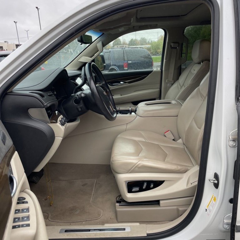 2020 Cadillac Escalade Image 7