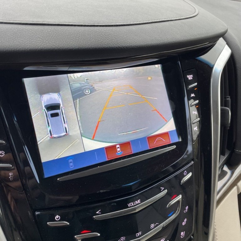 2020 Cadillac Escalade Image 13