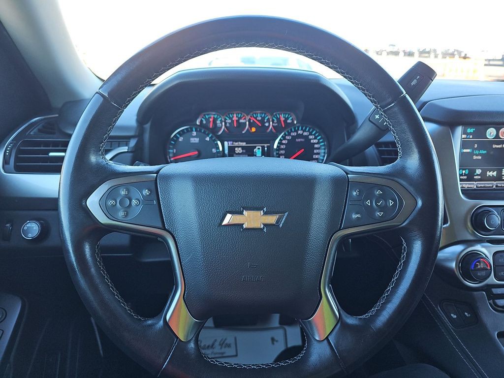 2019 Chevrolet Suburban Image 8