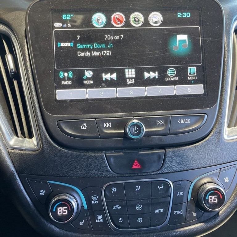 2018 Chevrolet Malibu Image 11