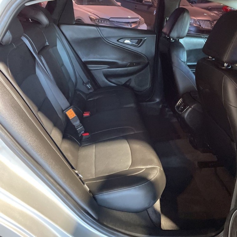 2018 Chevrolet Malibu Image 14