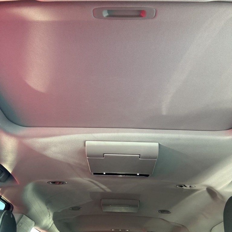 2017 Chevrolet Suburban Image 18