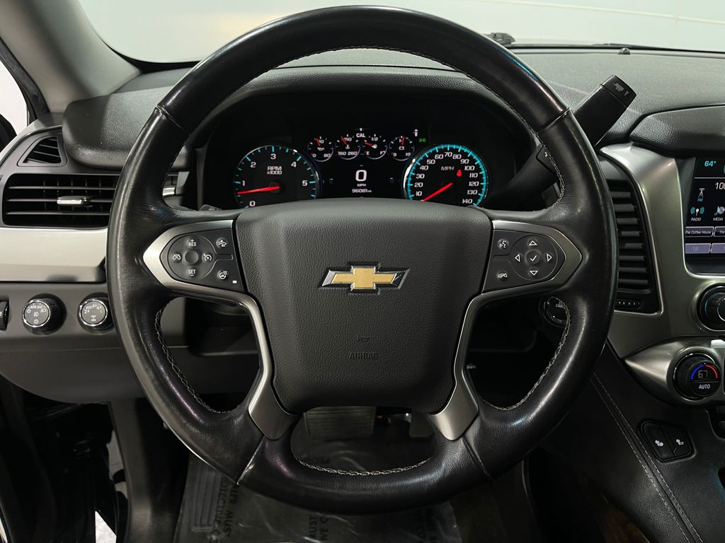 2017 Chevrolet Suburban Image 22