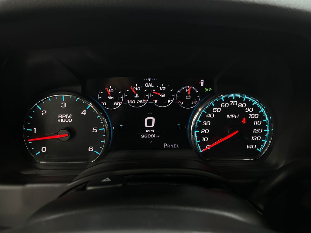 2017 Chevrolet Suburban Image 23