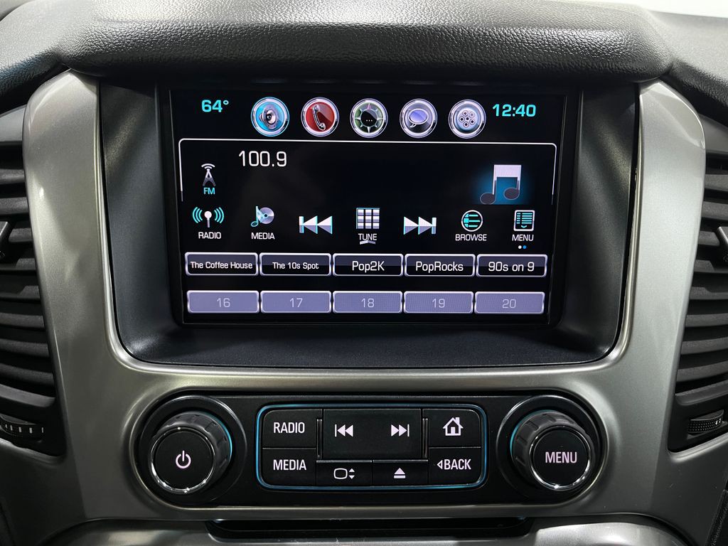 2017 Chevrolet Suburban Image 24