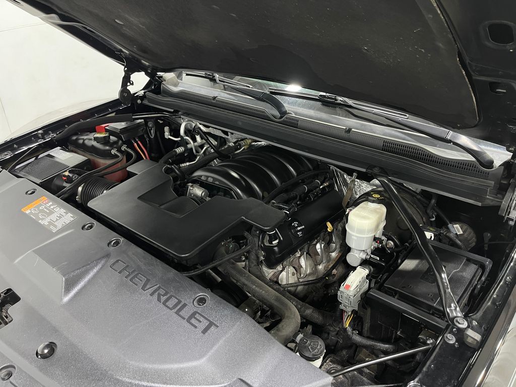 2017 Chevrolet Suburban Image 27