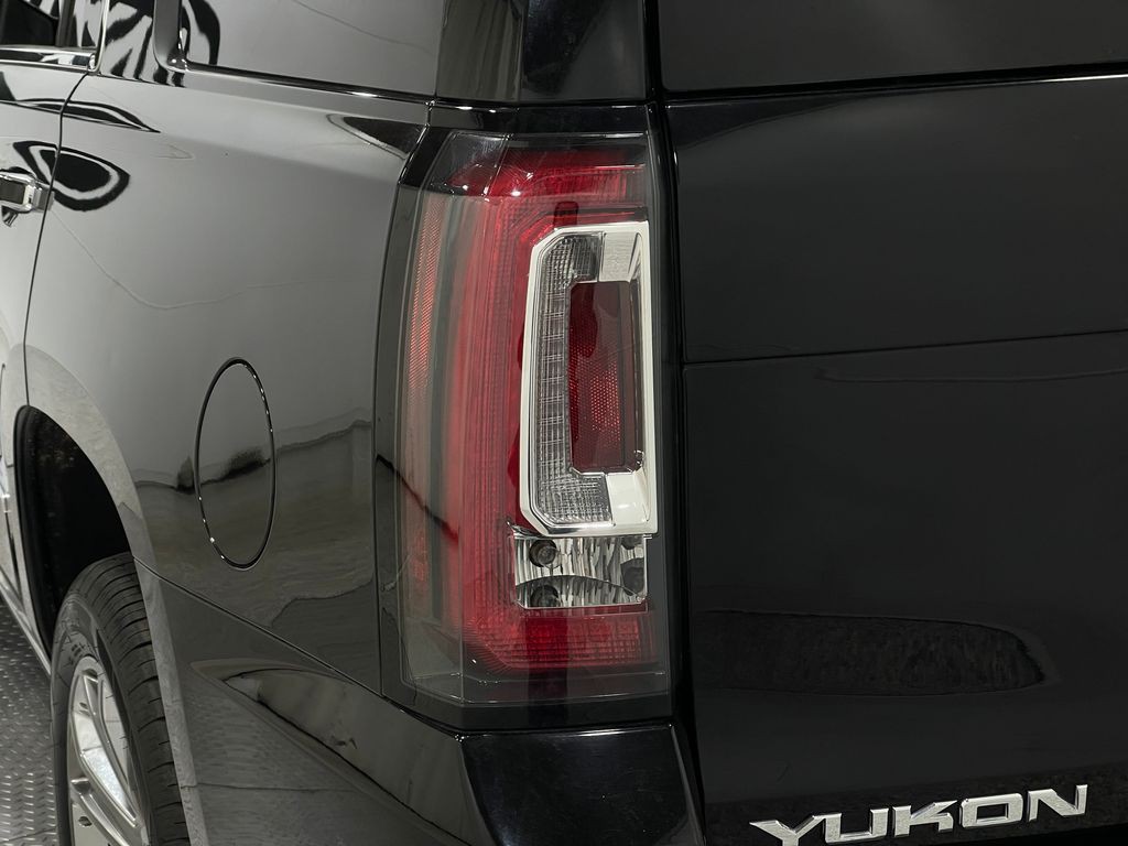 2016 GMC Yukon Image 38
