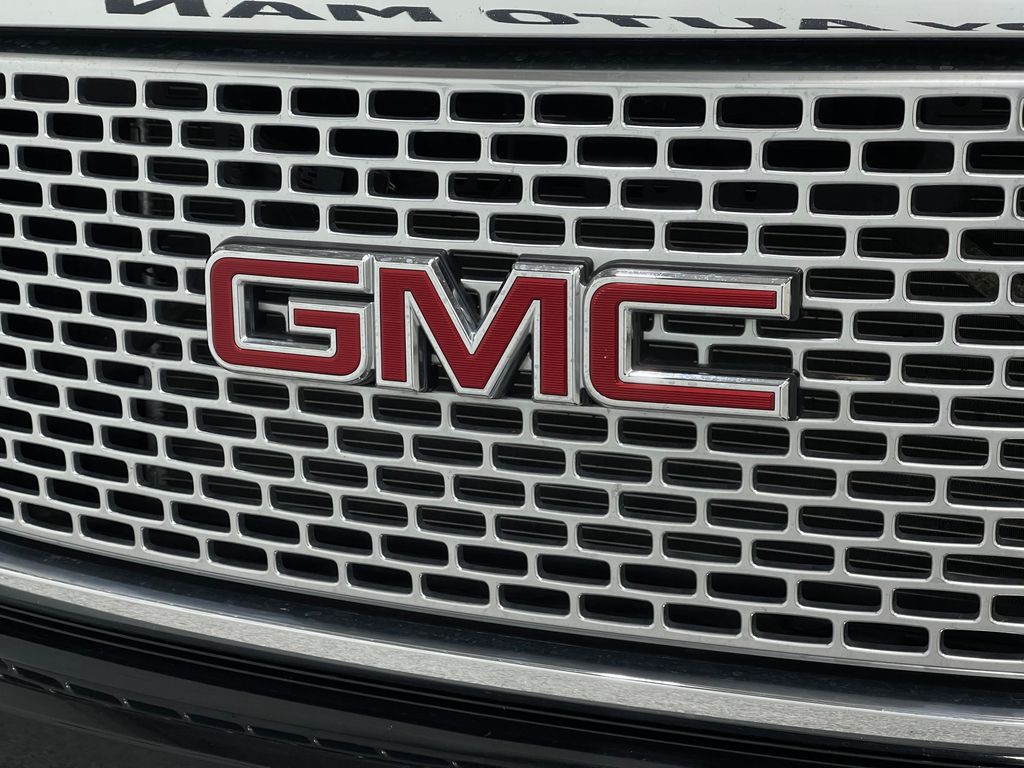 2016 GMC Yukon Image 42