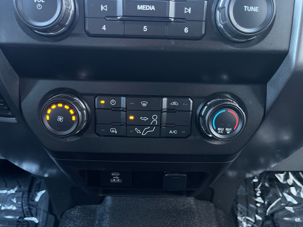 2020 Ford F-350 Image 21