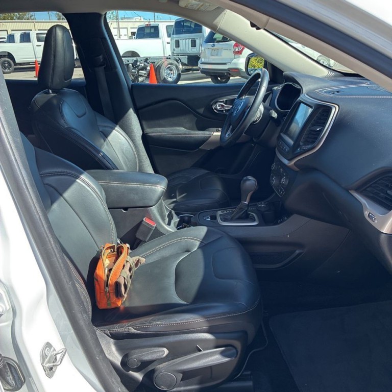 2018 Jeep Cherokee Image 7