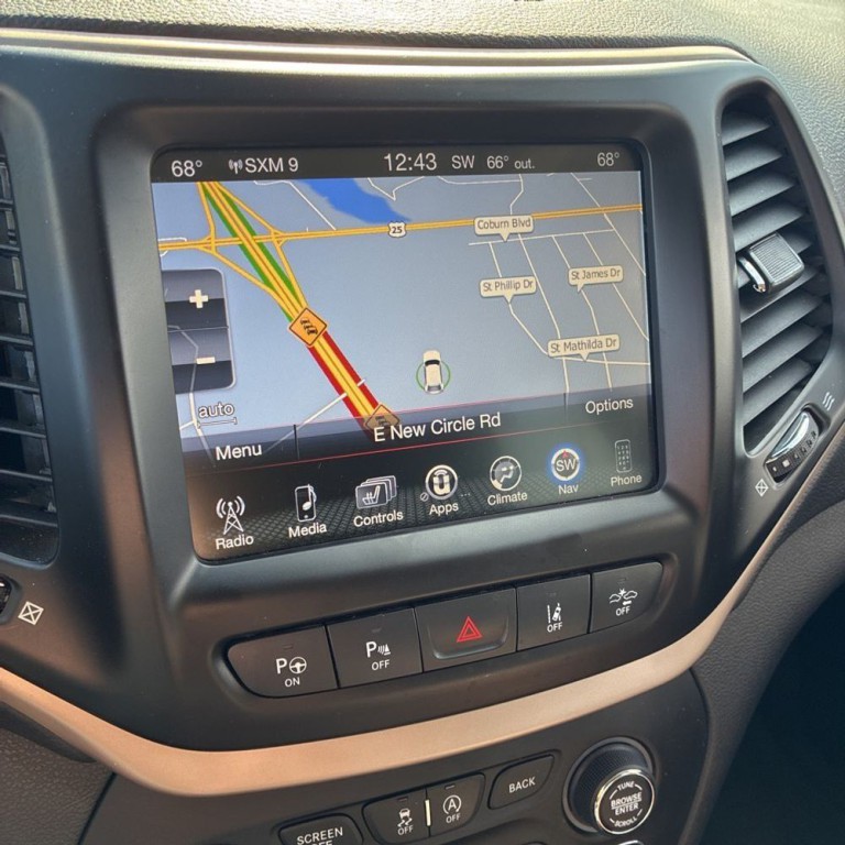 2018 Jeep Cherokee Image 13