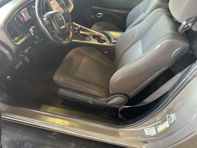 2017 Dodge Challenger Image 3