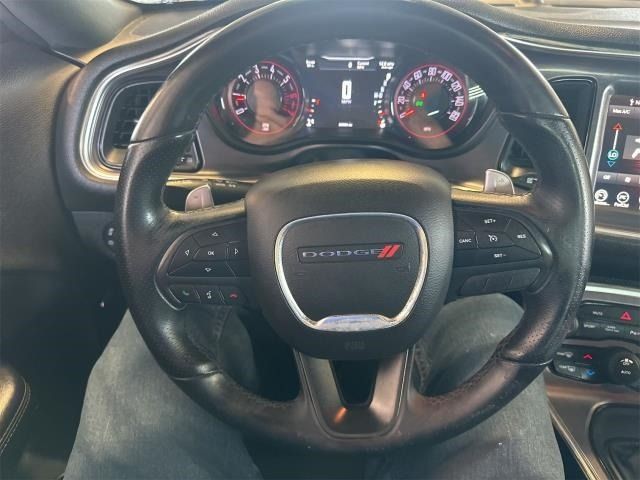 2017 Dodge Challenger Image 4