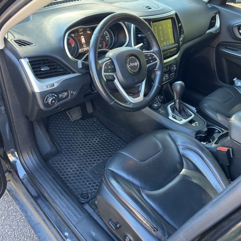 2016 Jeep Cherokee Image 6