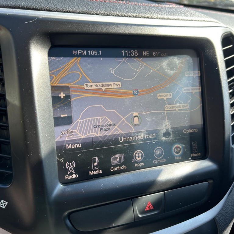 2016 Jeep Cherokee Image 10