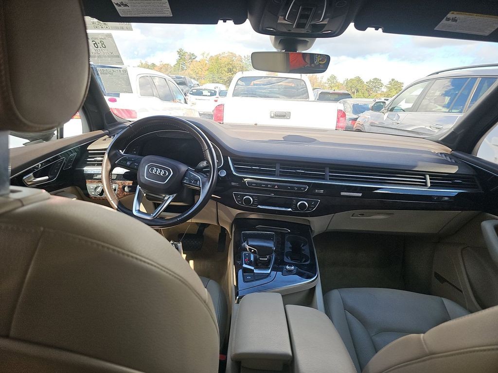 2018 Audi Q7 Image 8