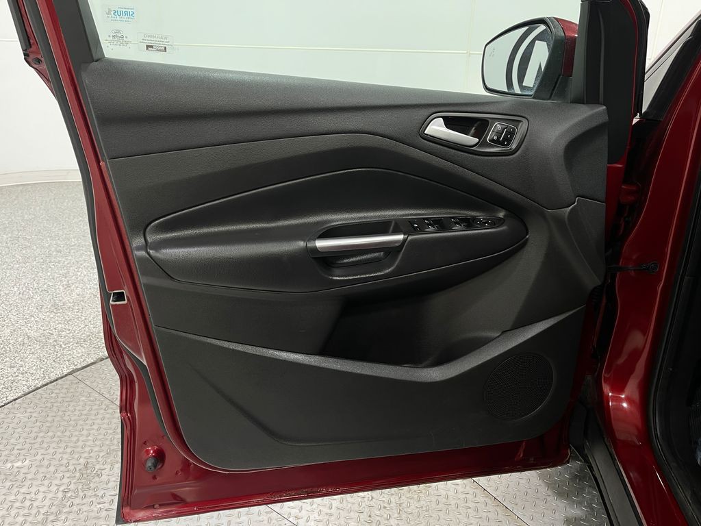 2017 Ford Escape Image 16