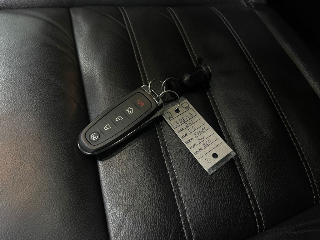 2017 Ford Escape Image 38