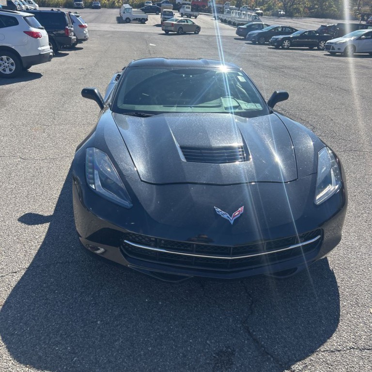 2016 Chevrolet Corvette Image 2
