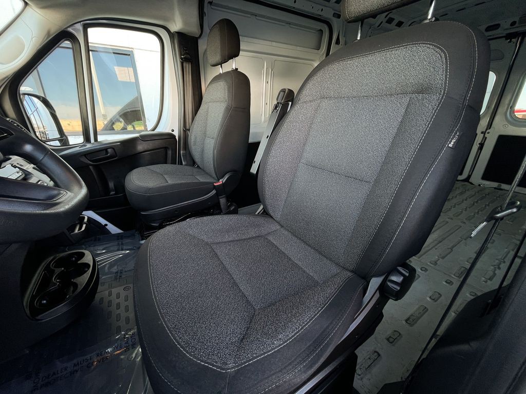 2023 RAM Promaster Image 11
