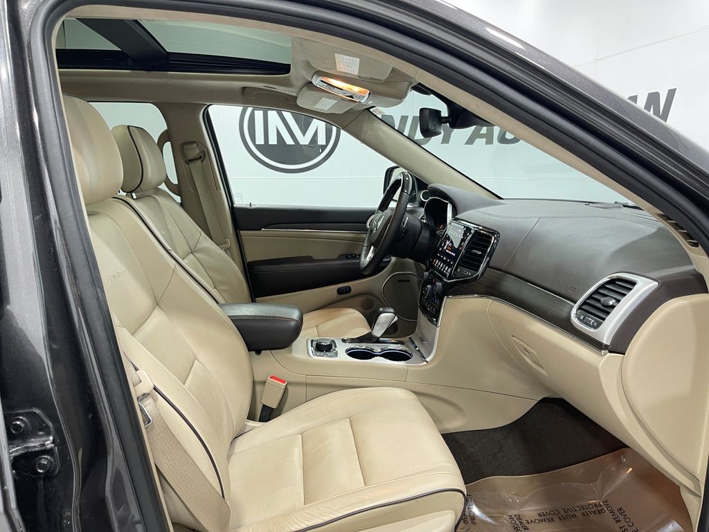 2021 Jeep Grand Cherokee Image 33