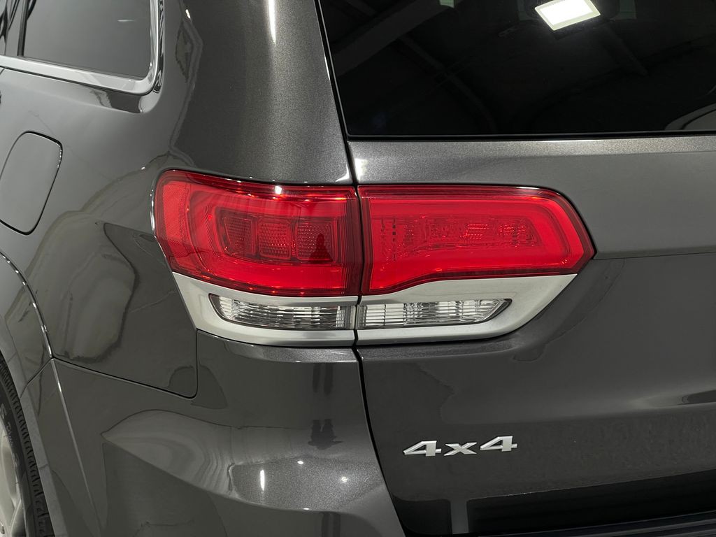 2021 Jeep Grand Cherokee Image 35
