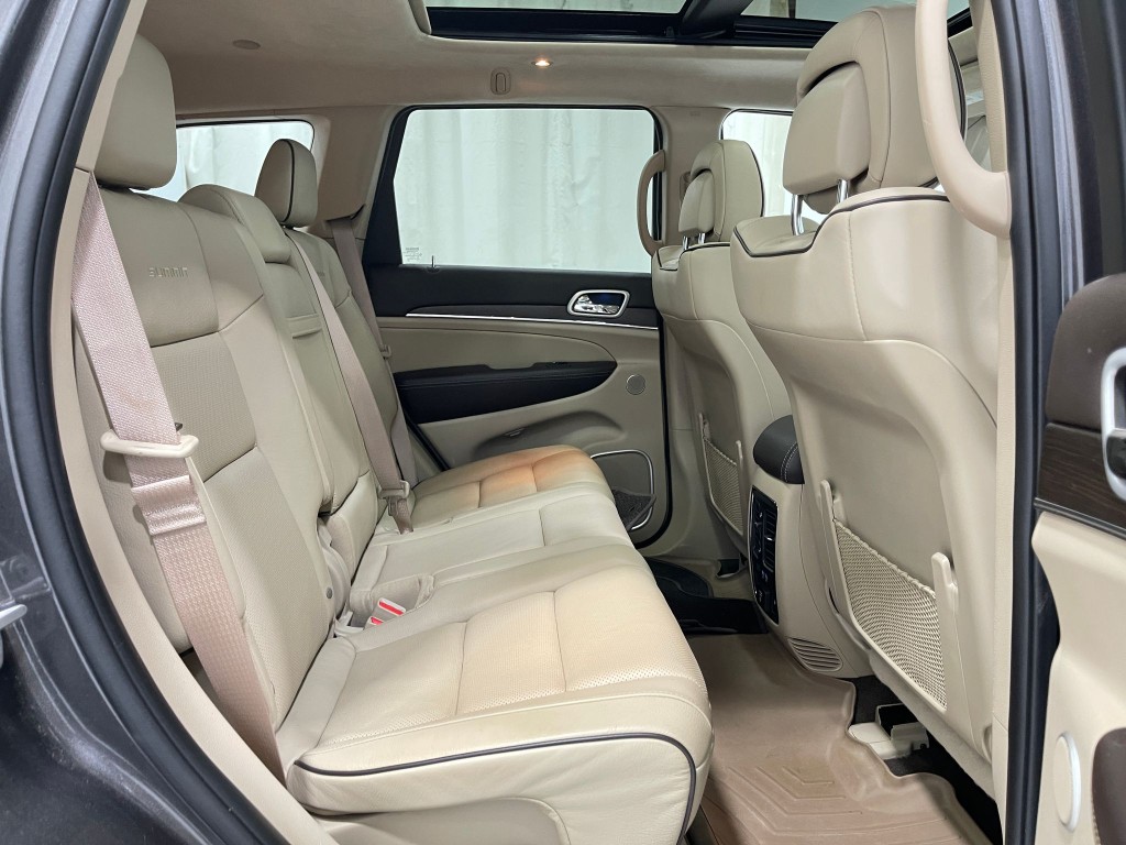 2021 Jeep Grand Cherokee Image 32