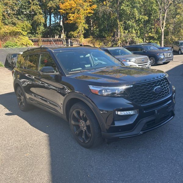 2020 Ford Explorer Image 1
