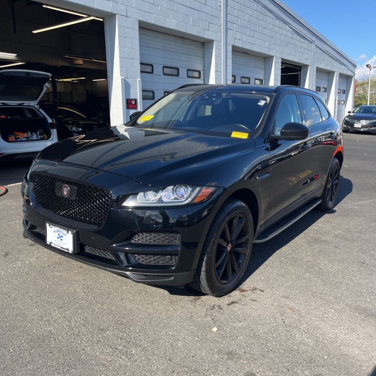 2019 Jaguar F-PACE Image 2