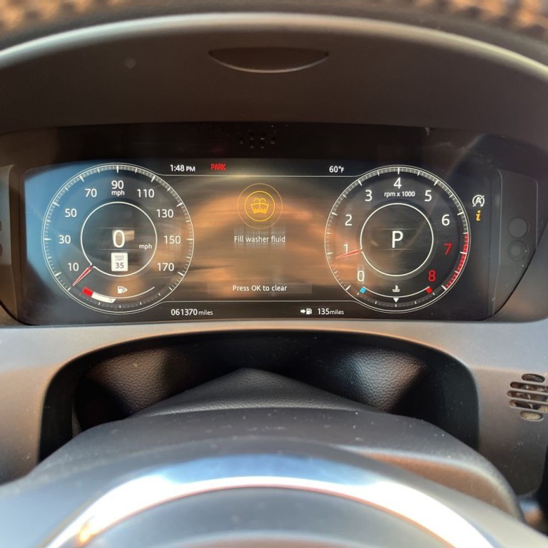 2019 Jaguar F-PACE Image 9