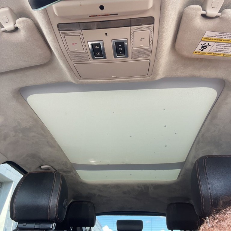 2019 Jaguar F-PACE Image 15