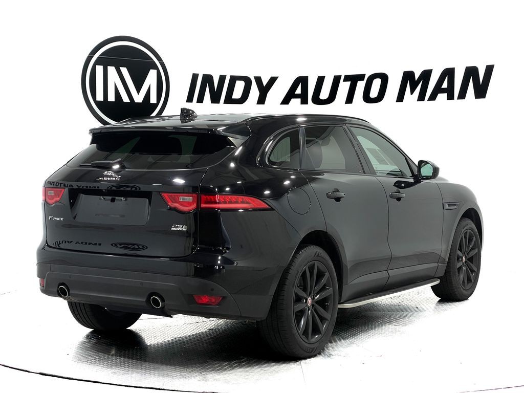 2019 Jaguar F-PACE Image 4