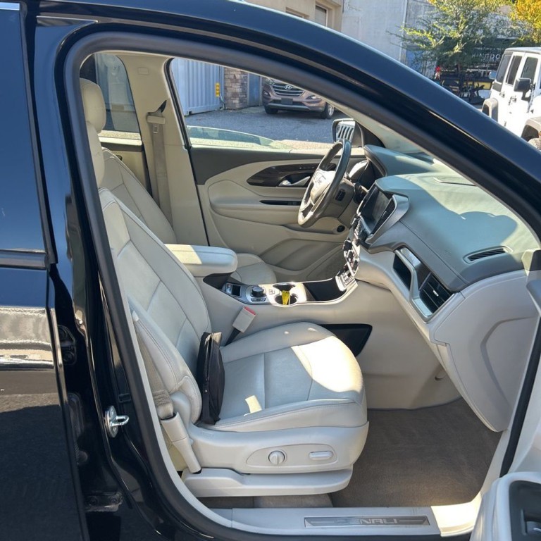 2018 GMC Terrain Image 8