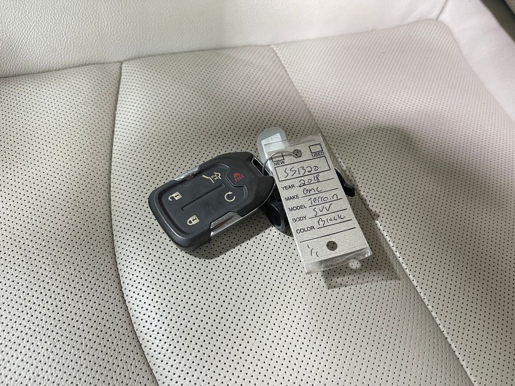 2018 GMC Terrain Image 38