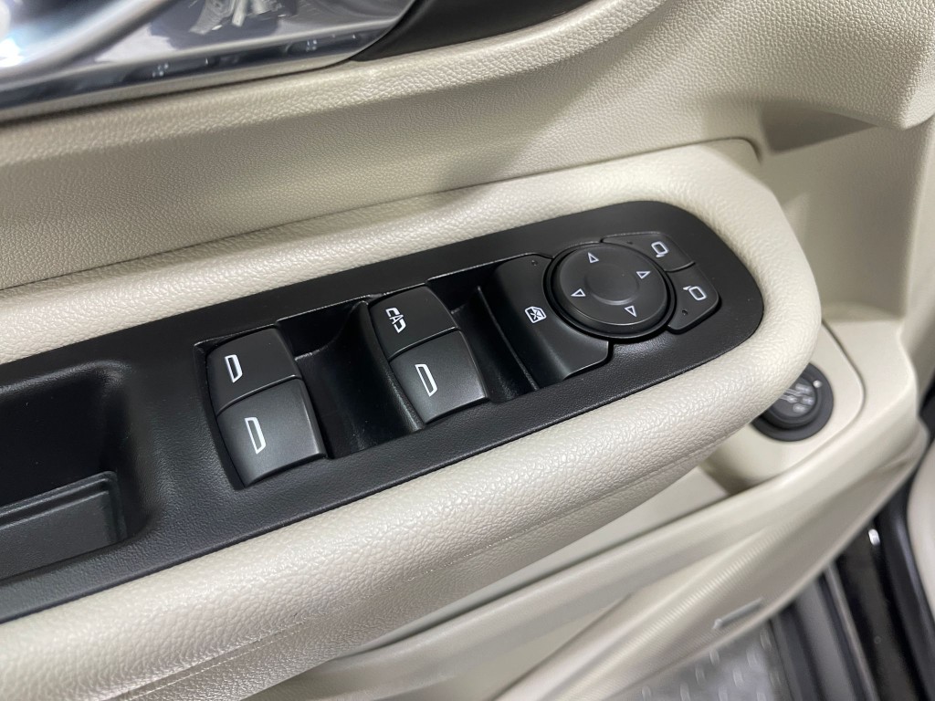 2018 GMC Terrain Image 16