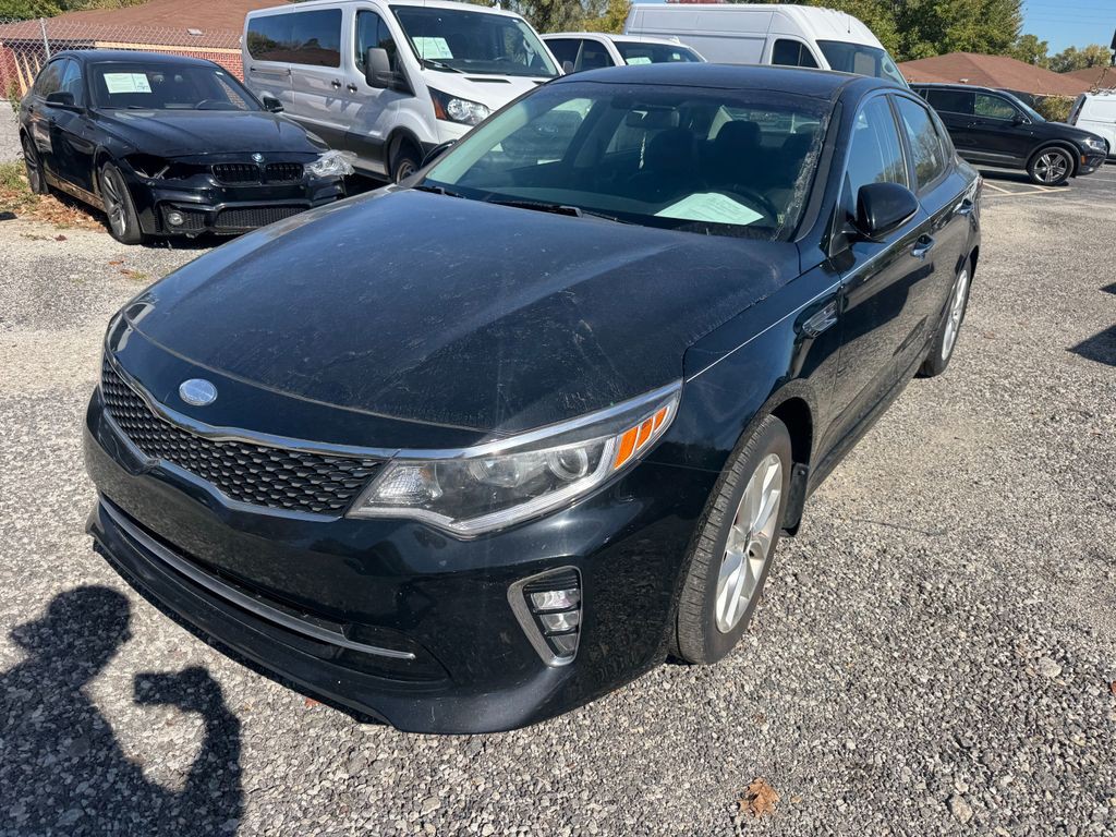 2018 Kia Optima Image 2