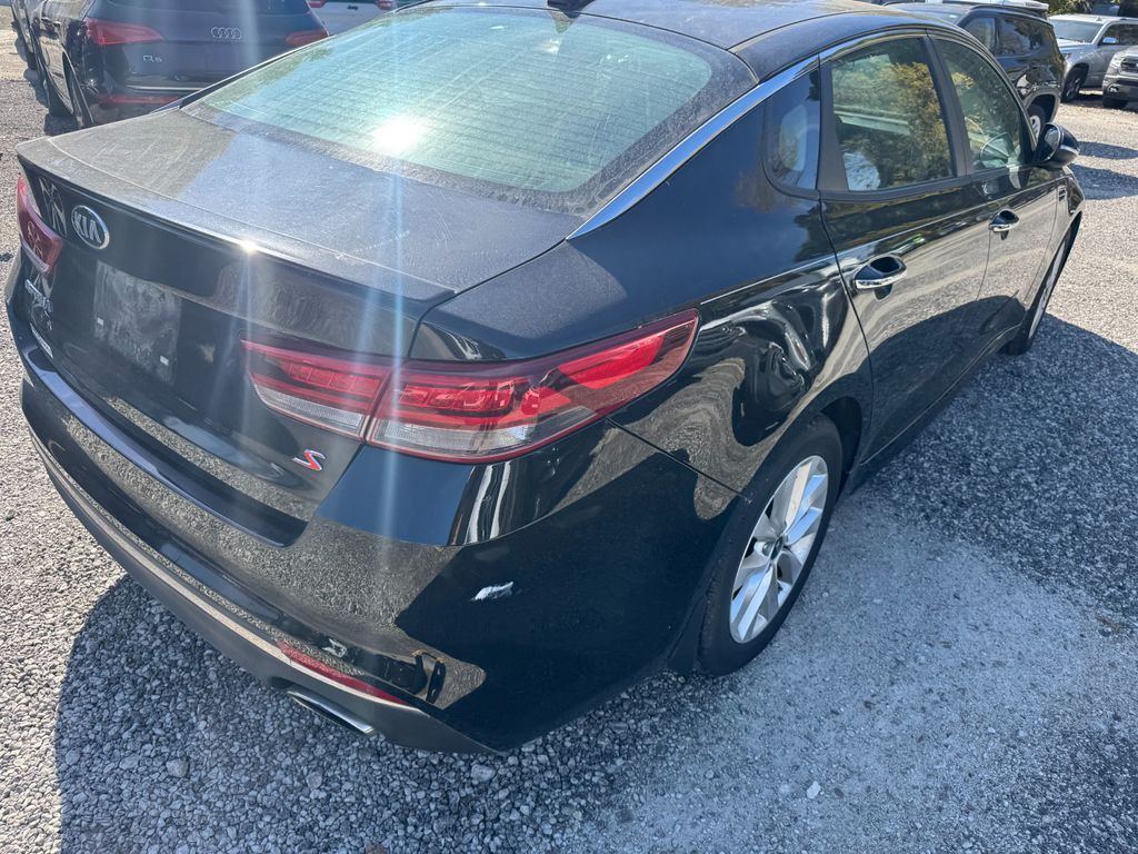 2018 Kia Optima Image 3