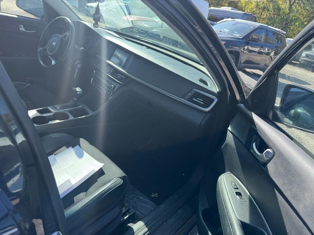 2018 Kia Optima Image 6