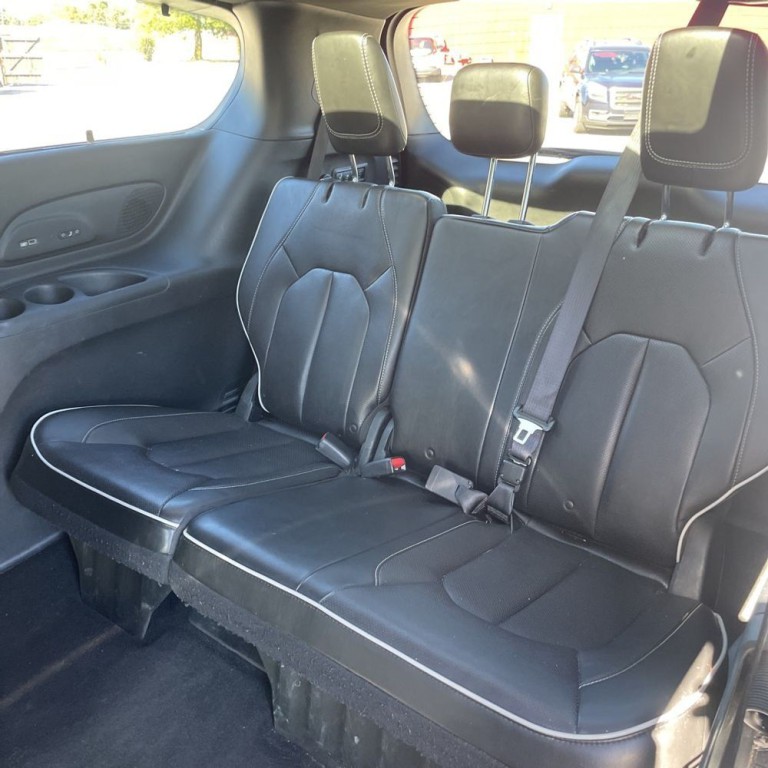 2018 Chrysler Pacifica Image 18