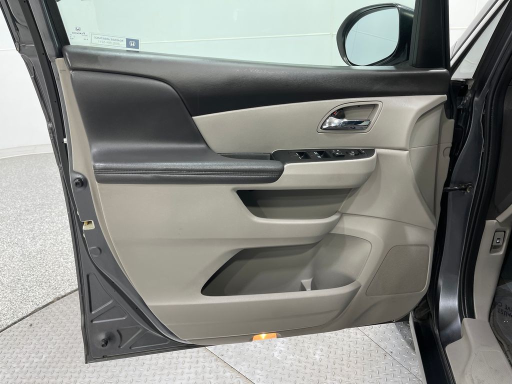 2017 Honda Odyssey Image 13