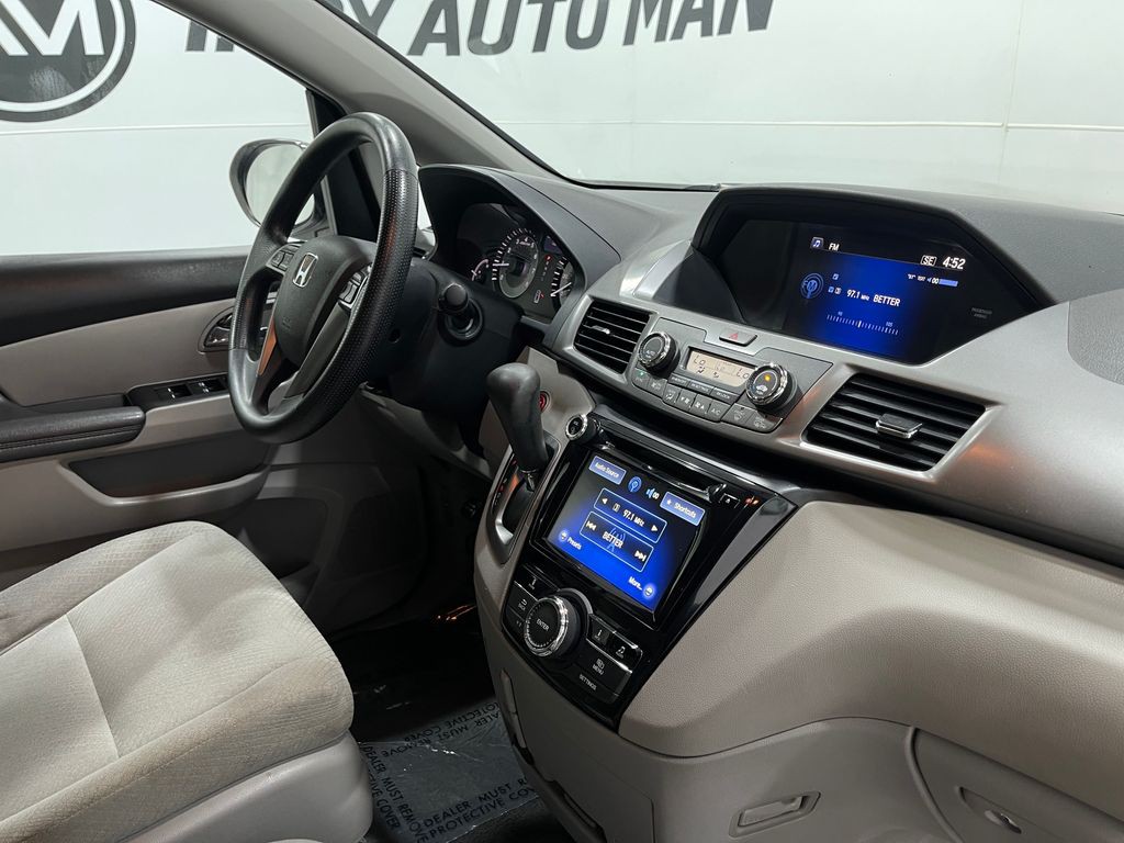2017 Honda Odyssey Image 18