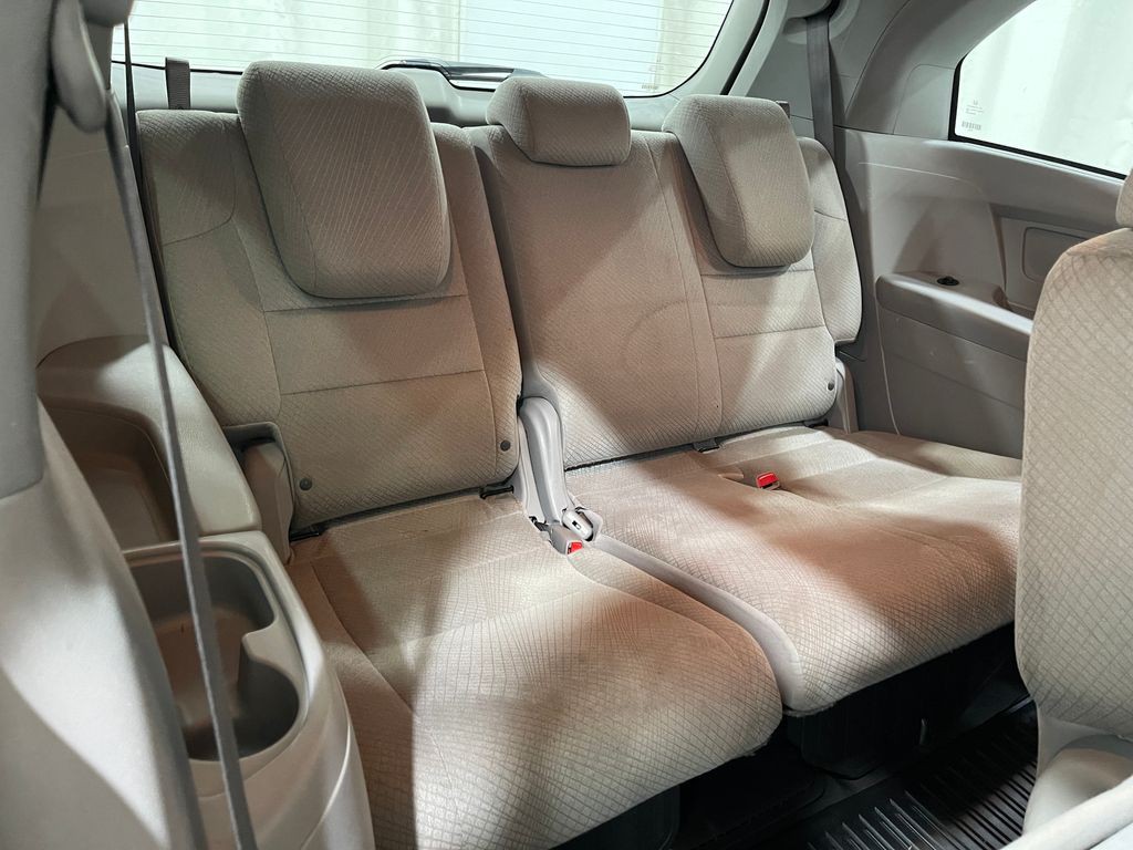 2017 Honda Odyssey Image 30