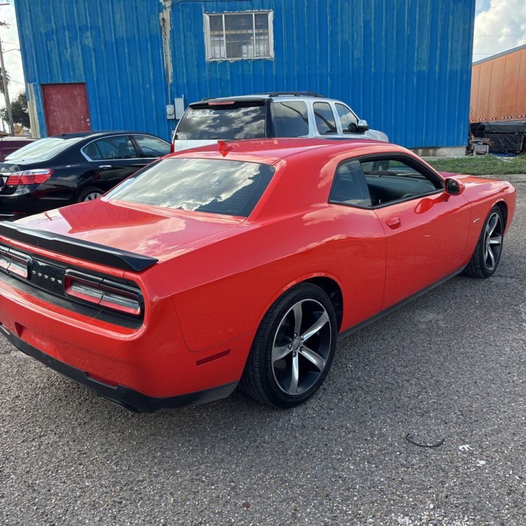 2016 Dodge Challenger Image 6