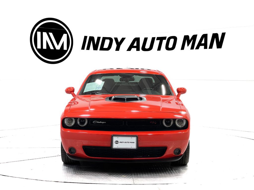 2016 Dodge Challenger Image 9