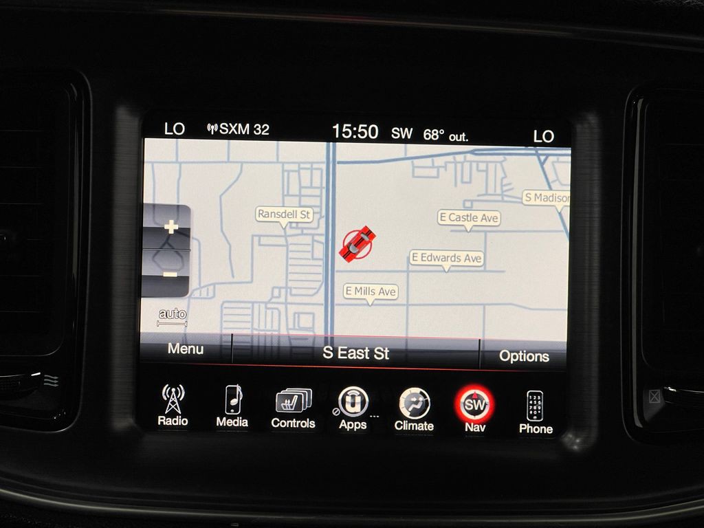 2016 Dodge Challenger Image 10