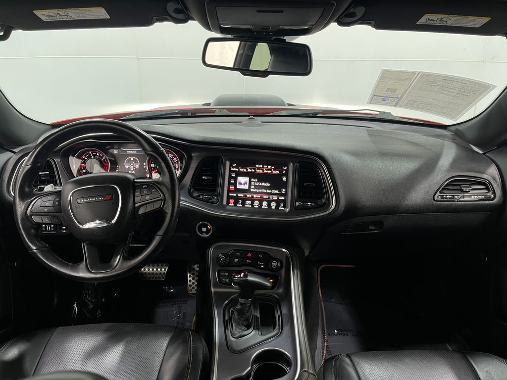 2016 Dodge Challenger Image 21